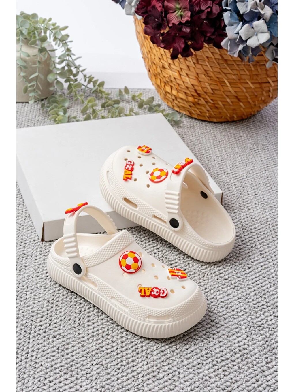 Kırmızı Unisex Çocuk Figürlü Sticker Sandalet-terlik-2