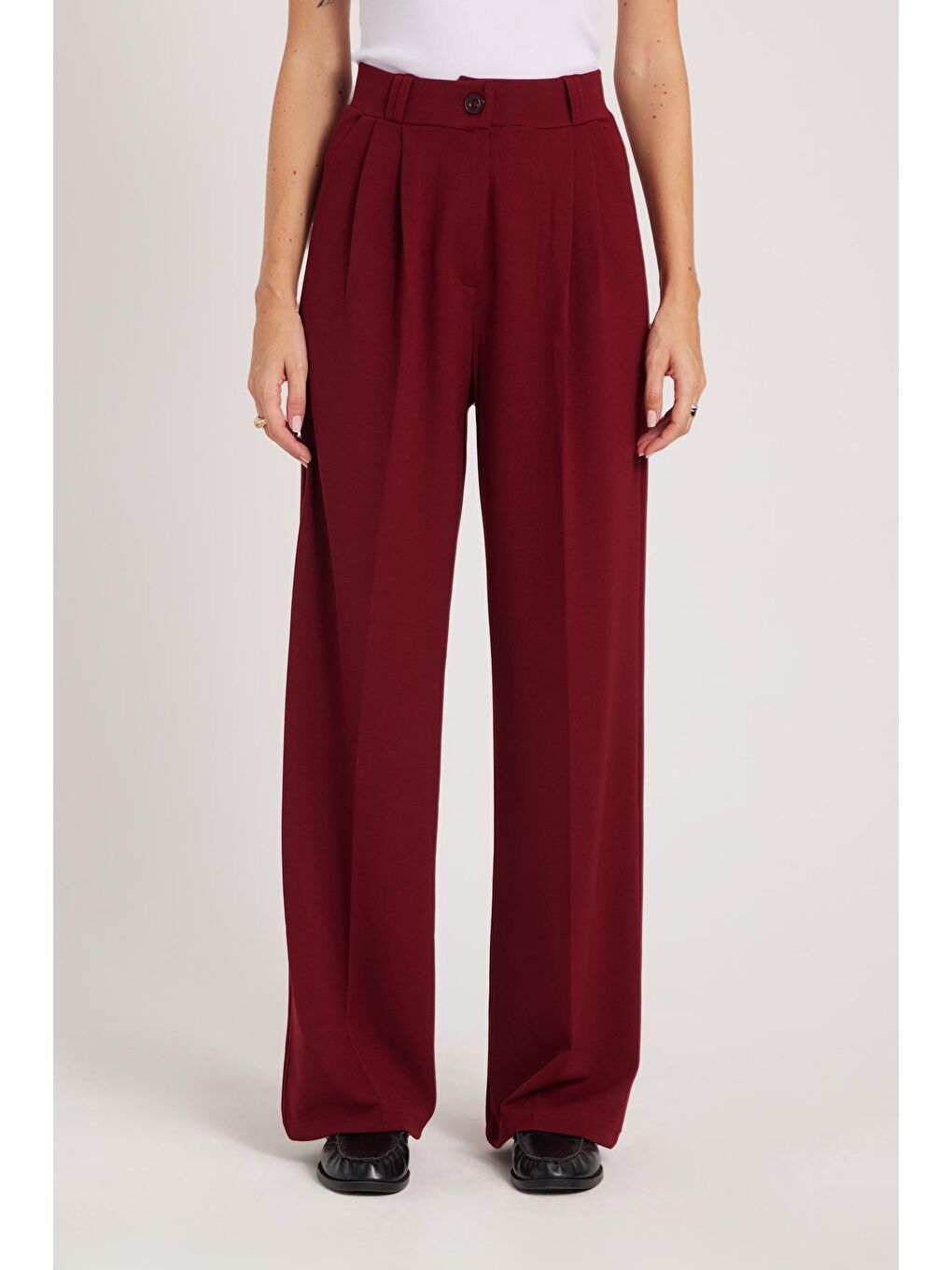 Kadın Regular Fit Klasik Kesim Yüksel Bel Geniş Paça Bordo Pantolon
