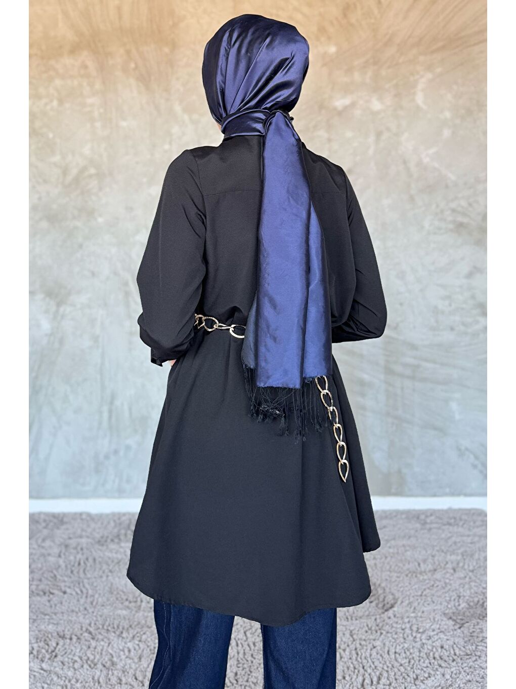 Siyah Zincir Kemerli Tesettür Tunik-6