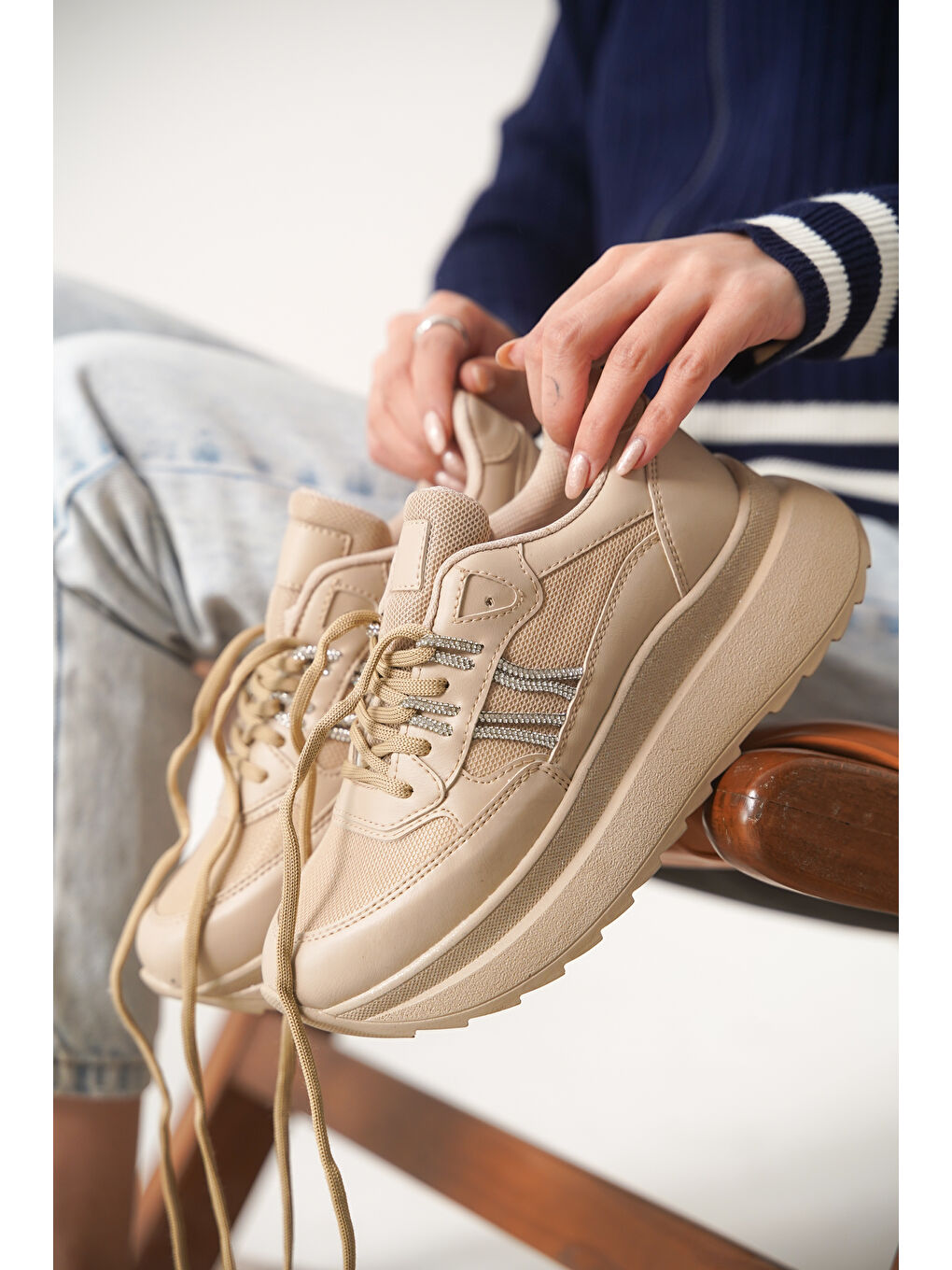Daxtors Bej D2404 Günlük Ortopedik Kadın Sneaker Spor Ayakkabı - 1