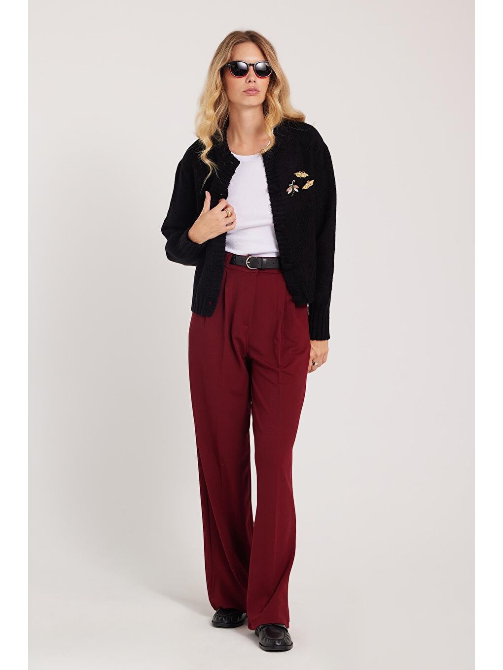 Kadın Regular Fit Klasik Kesim Yüksel Bel Geniş Paça Bordo Pantolon-4