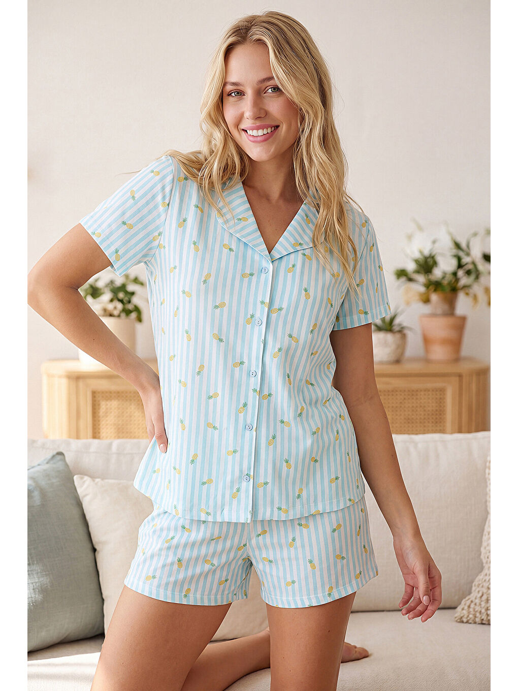Mavi Pineapple Önden Düğmeli Şortlu Takım-1