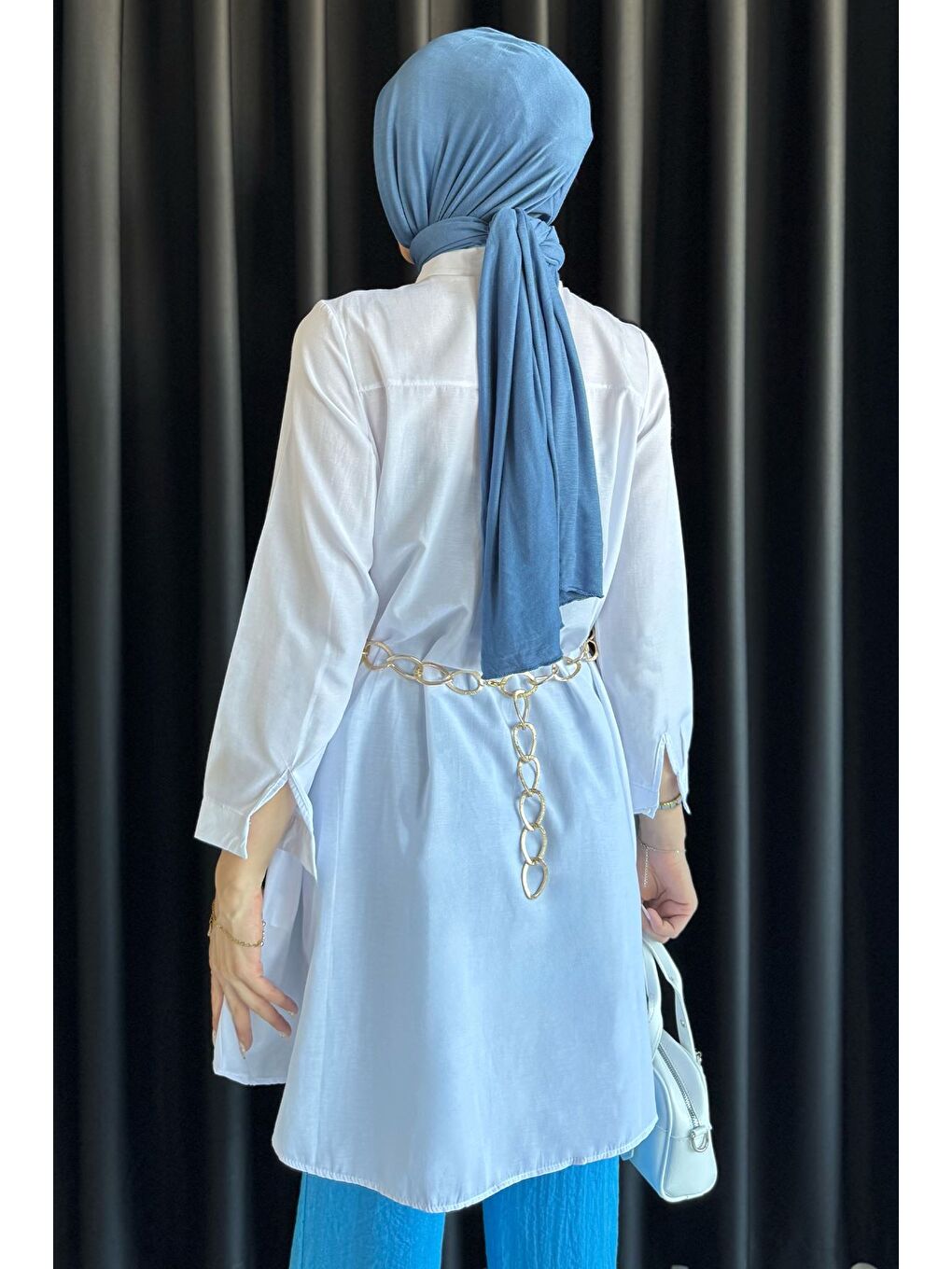 Beyaz Zincir Kemerli Tesettür Tunik-6