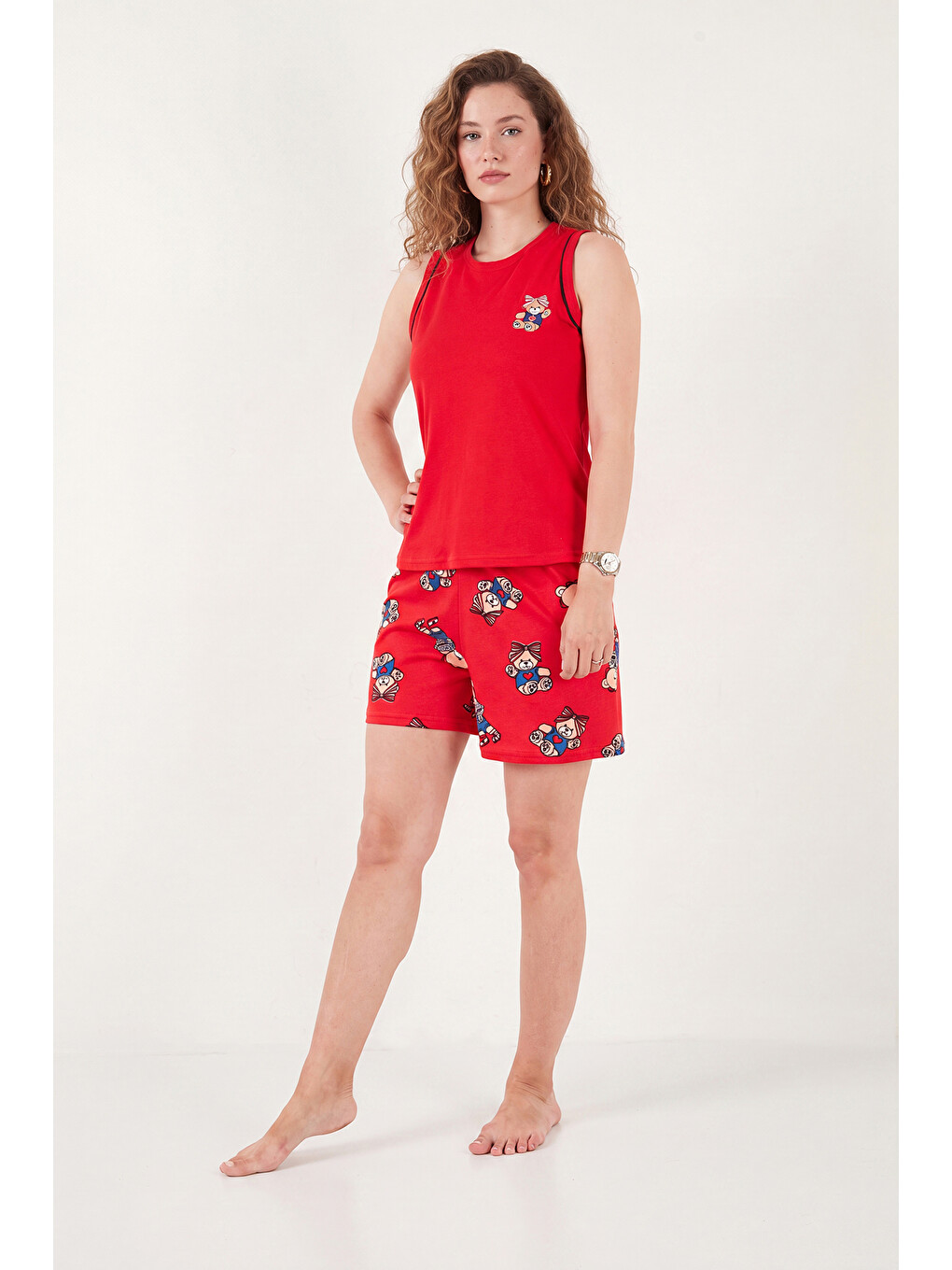 Kırmızı Baskılı Pamuklu Bisiklet Yaka Şortlu Pijama Takımı 65790786