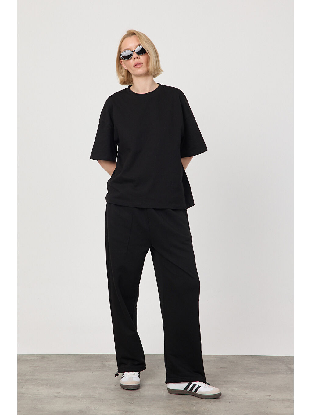 Kadın Blank Siyah Ayarlanabilir Paça Eşofman Alt-1