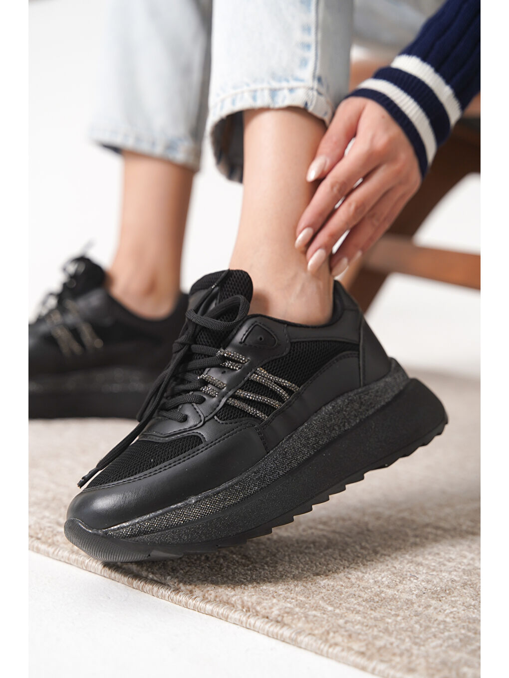 Siyah D2404 Günlük Ortopedik Kadın Sneaker Spor Ayakkabı