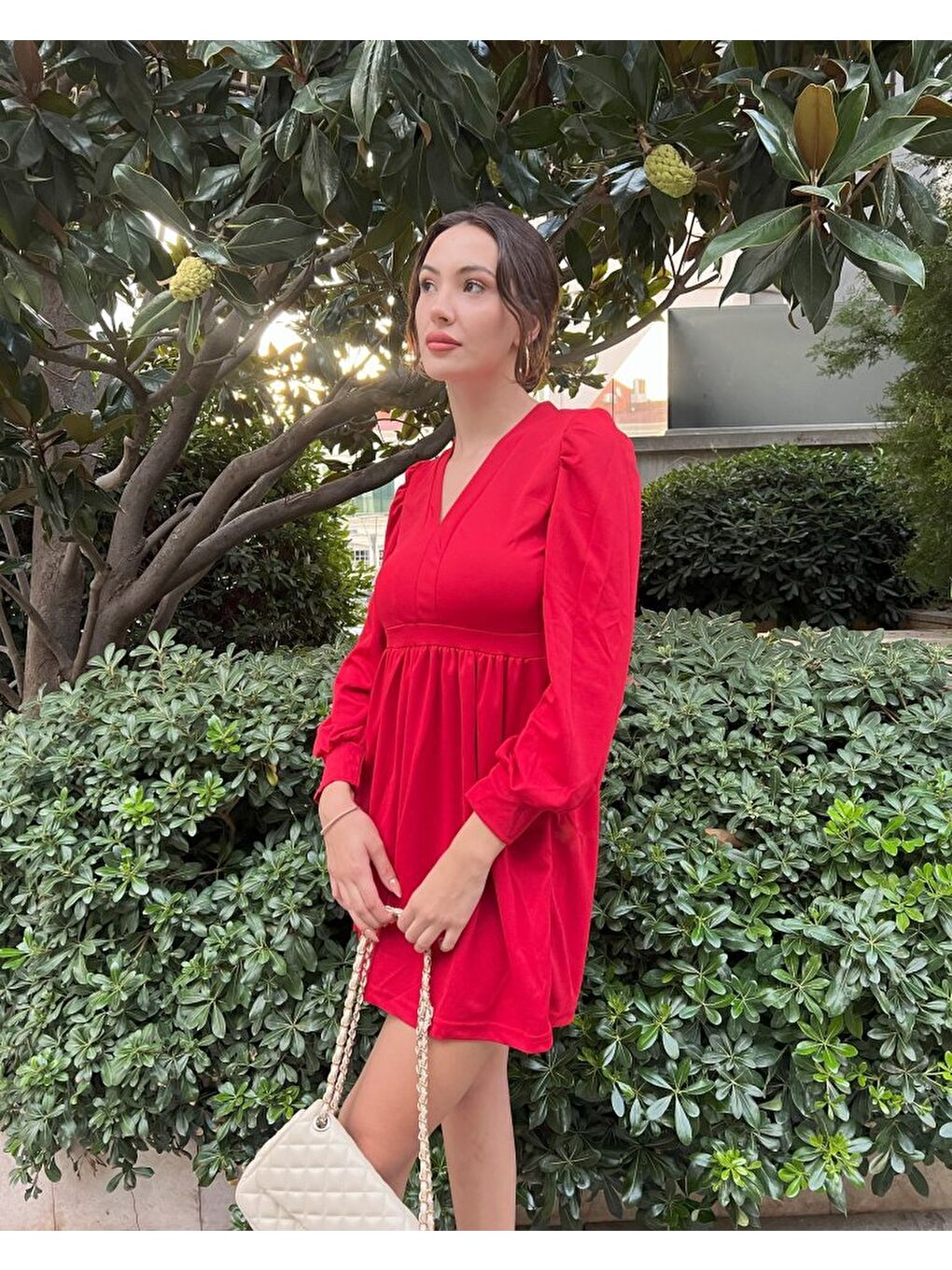 Kırmızı Kadın Uzun Kollu V Yaka Belden Hafif Pileli Scuba Krep Mini Boy Elbise-2
