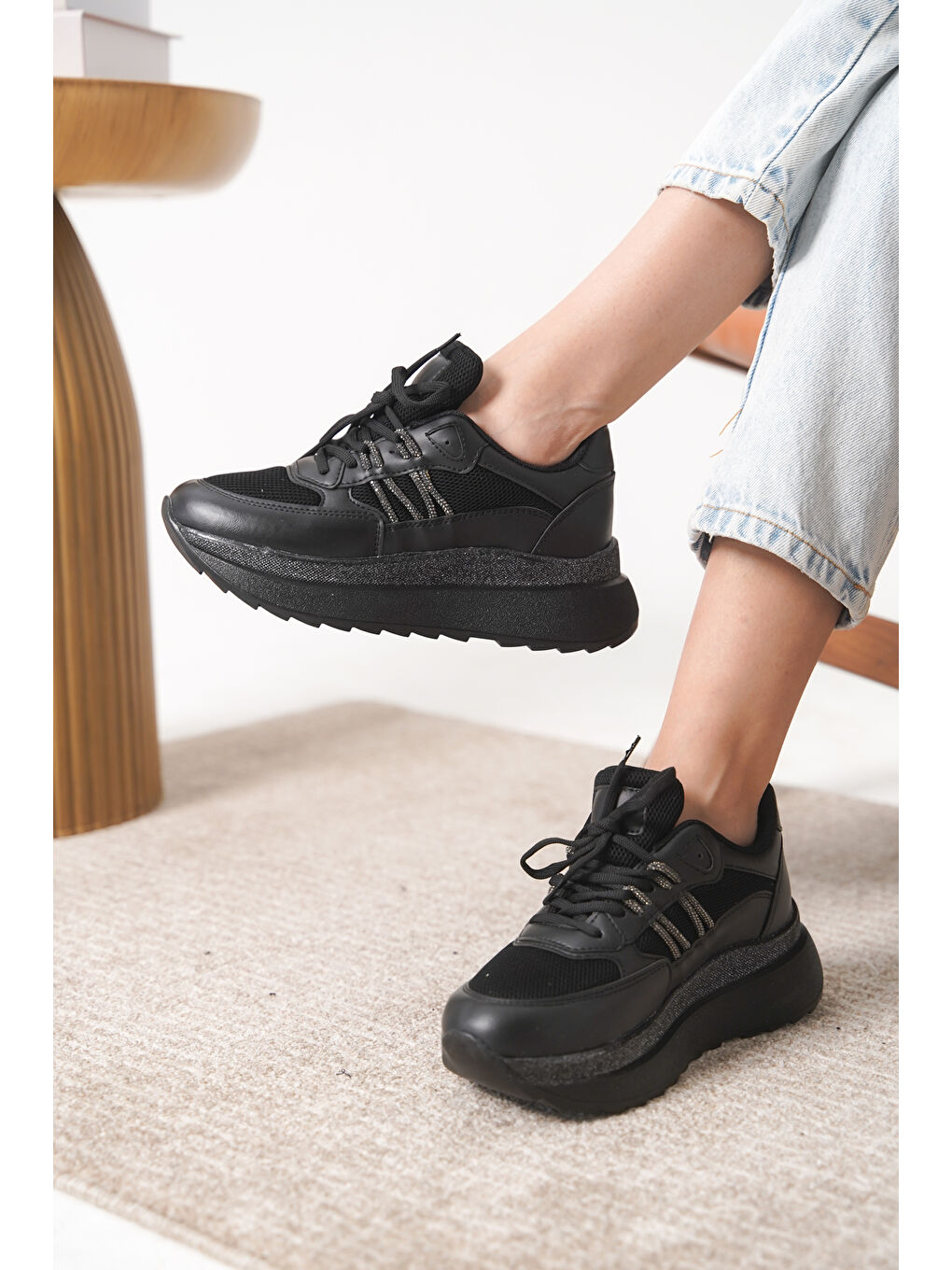 Siyah D2404 Günlük Ortopedik Kadın Sneaker Spor Ayakkabı-1