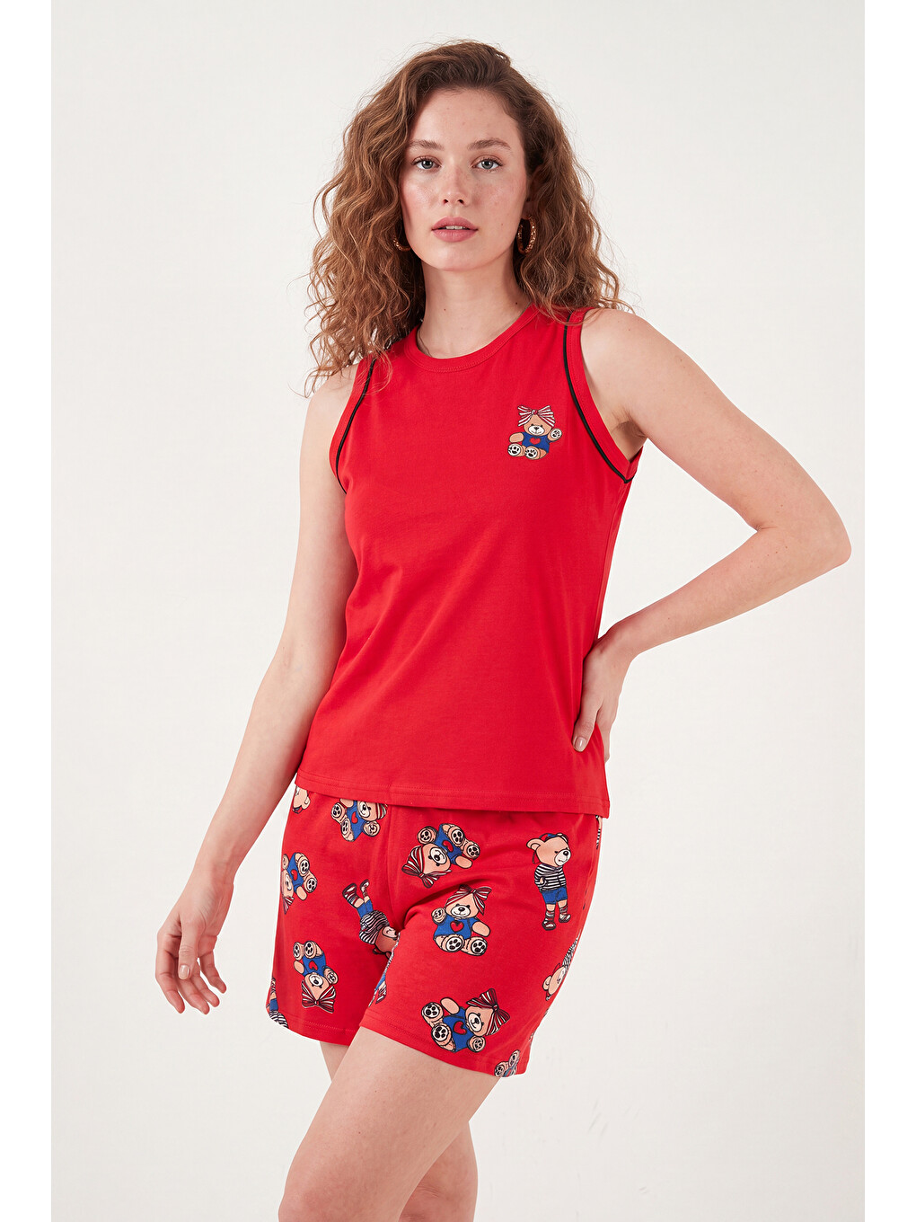 Kırmızı Baskılı Pamuklu Bisiklet Yaka Şortlu Pijama Takımı 65790786-2