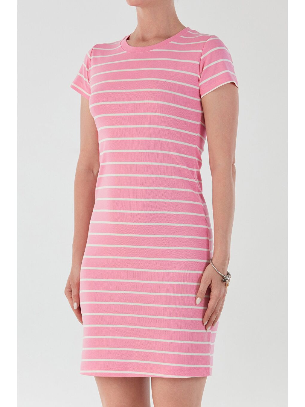 Pembe Çizgili Bisiklet Yaka Elbise-4