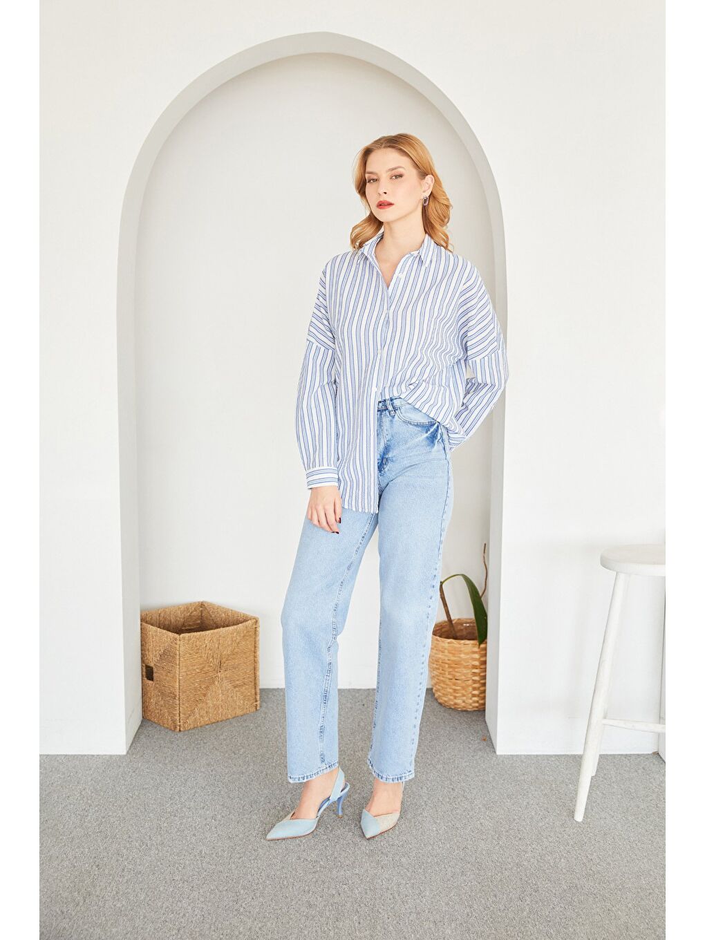 Mavi Çizgili Düğmeli Gömlek-2