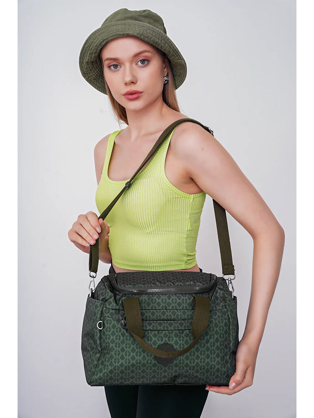 Yeşil Çıkarılabilir Askılı Kadın El Çantası BHPC6012-4