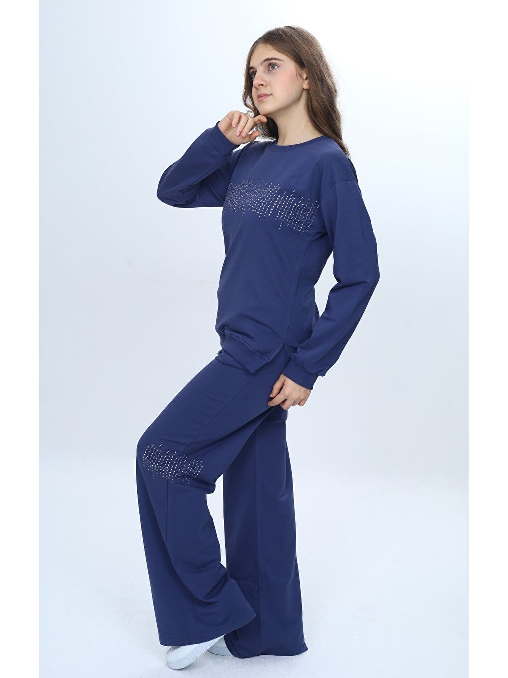 İndigo Kız Çocuk 2'li Takım Taş İşlemeli & Bisiklet Yaka Sweatshirt & Bol Paça Cepli Eşofman Altı-1