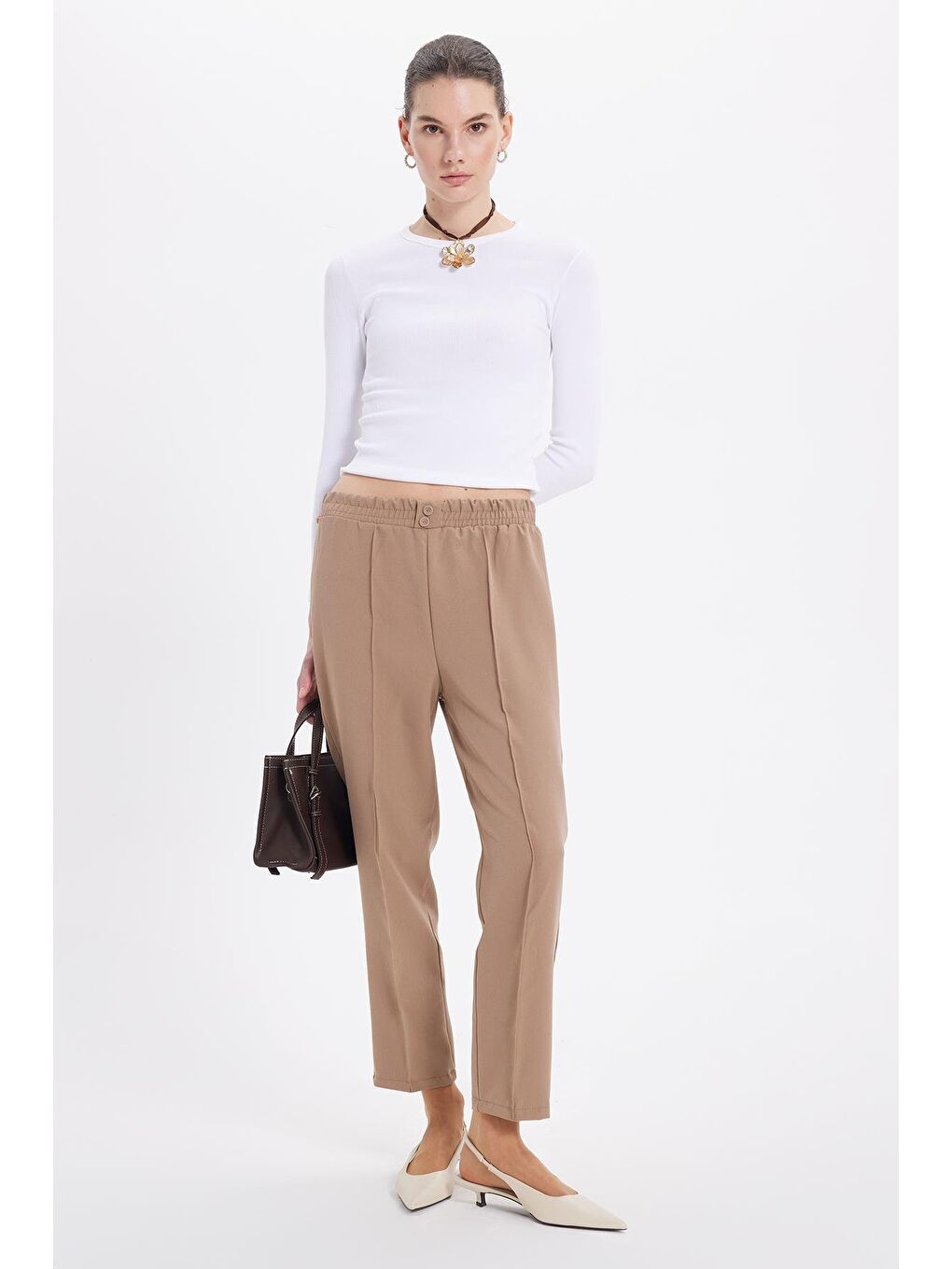 Bej Kadın Relax Fit Rahat Kesim Yüksel Bel Düz Paça Beli Lastikli Vizon Pantolon-1