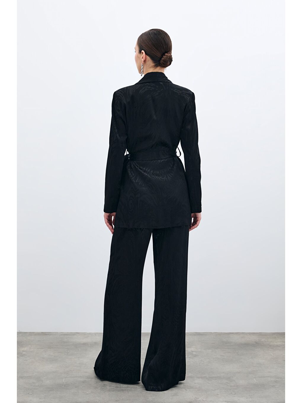 Kuşaklı Desenli Uzun Ceket - Siyah-6