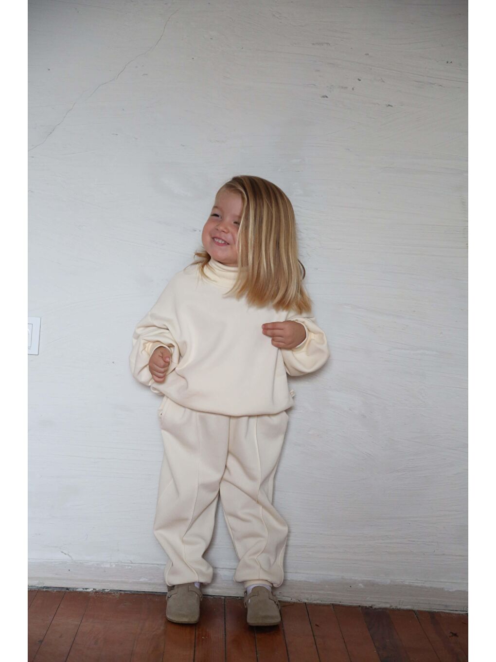 Ekru Mavi Sırt Baskılı Çocuk Eşofman Takımı-1