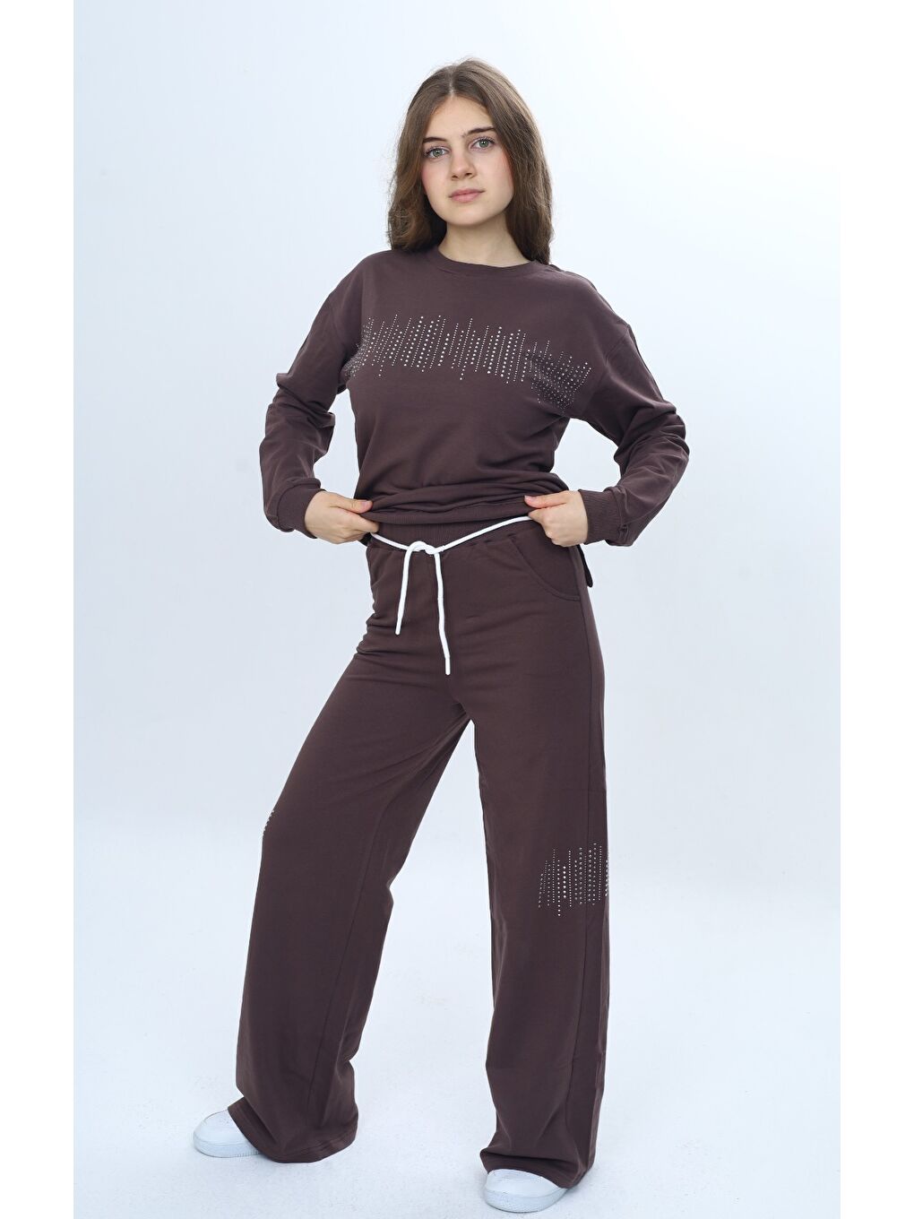 Kahverengi Kız Çocuk 2'li Takım Taş İşlemeli & Bisiklet Yaka Sweatshirt & Bol Paça Cepli Eşofman Altı-4