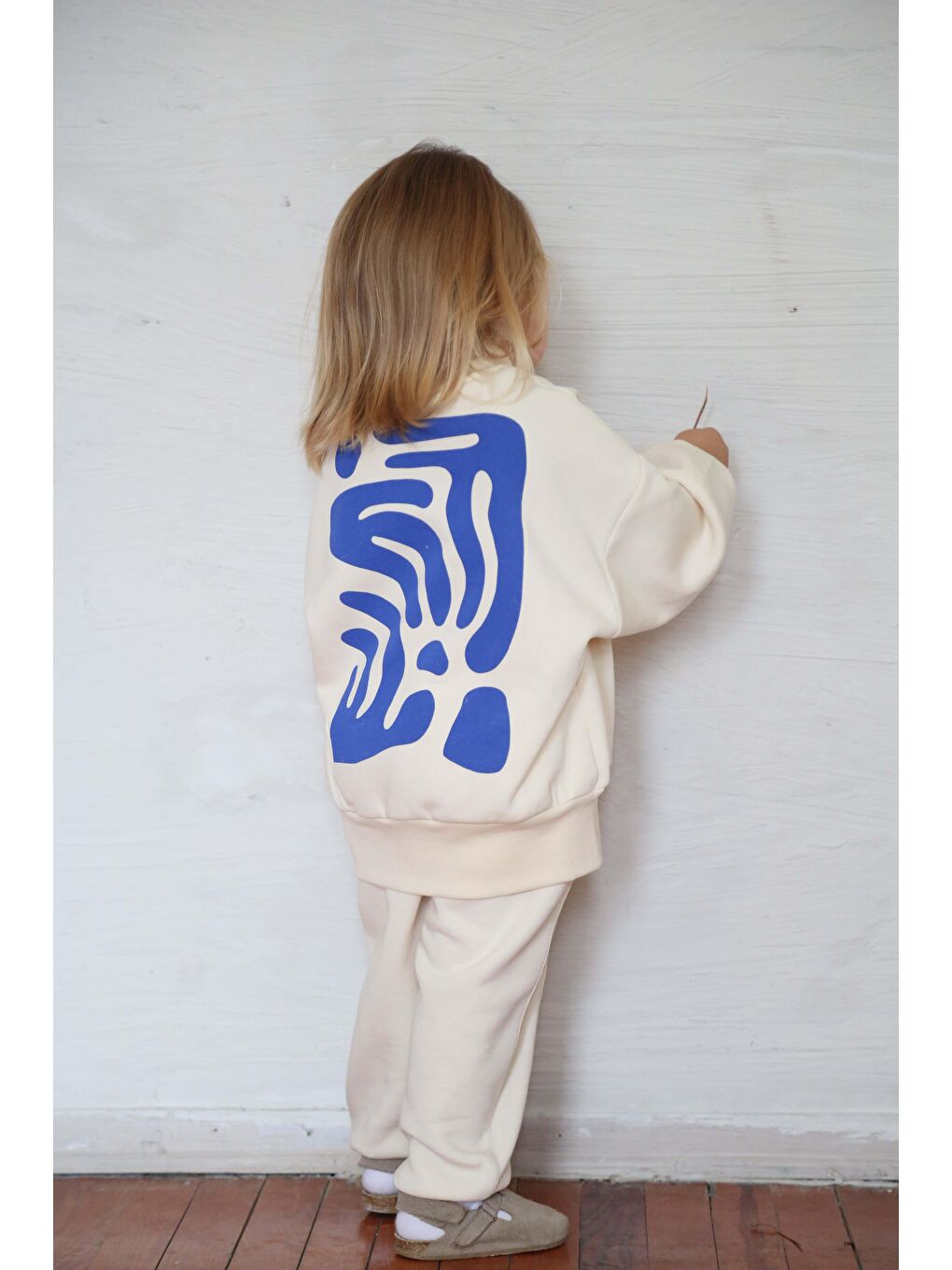 Ekru Mavi Sırt Baskılı Çocuk Eşofman Takımı-2