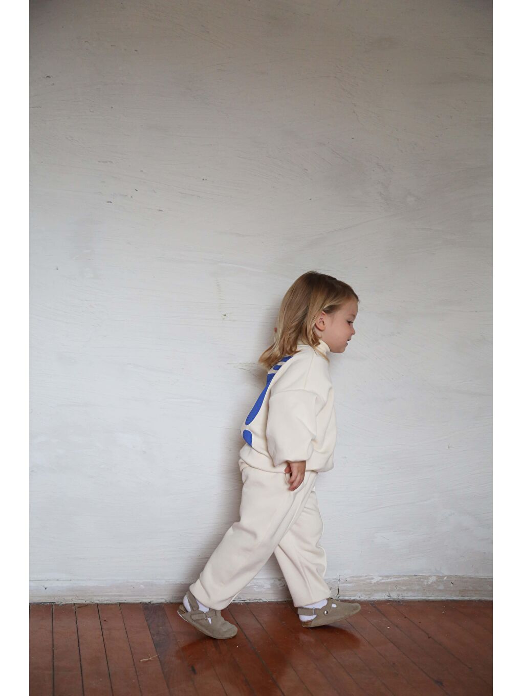 Ekru Mavi Sırt Baskılı Çocuk Eşofman Takımı-4