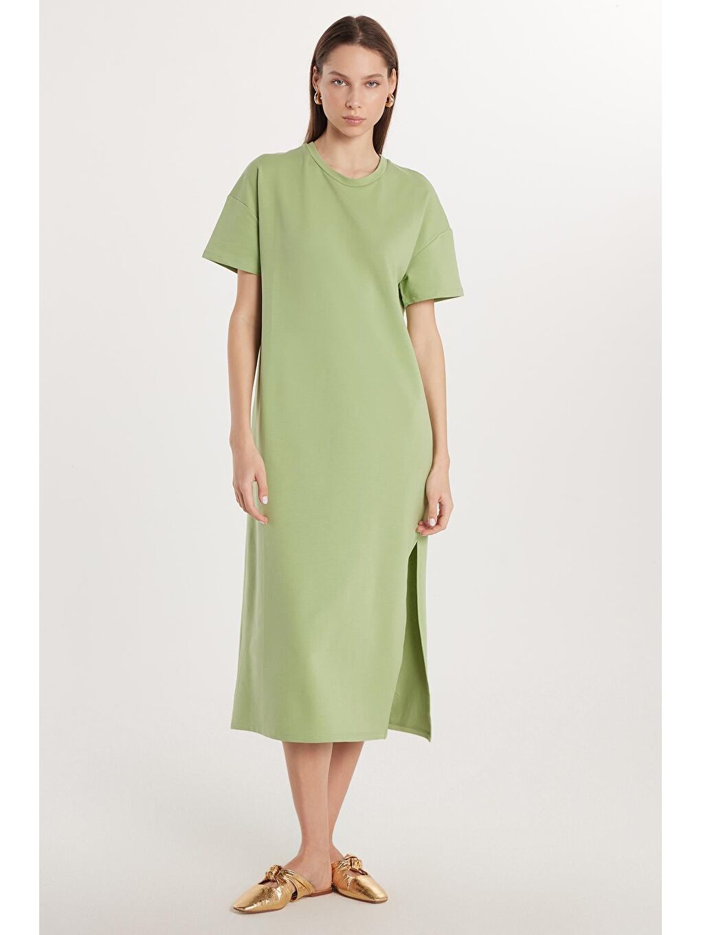 Kadın Regular Fit Kısa Kollu Esnek Kumaş Cepli Bisiklet Yaka Yeşil Elbise