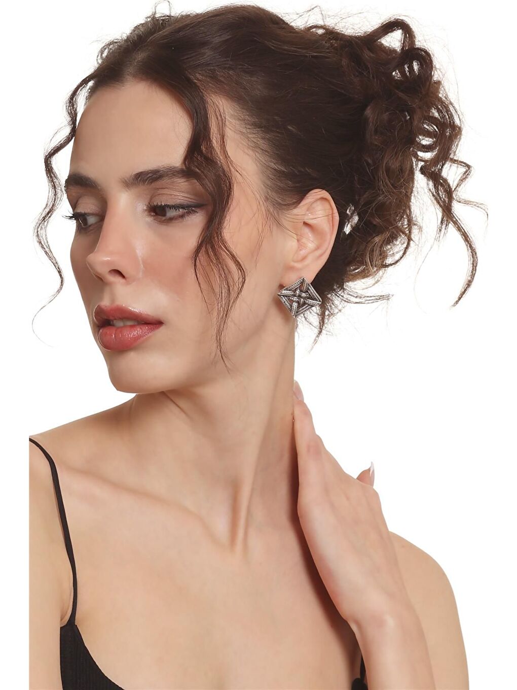 Gri Kadın Antik Gümüş Kaplama Çivili Model Örgü Dokulu Geometrik Formlu Küpe-3