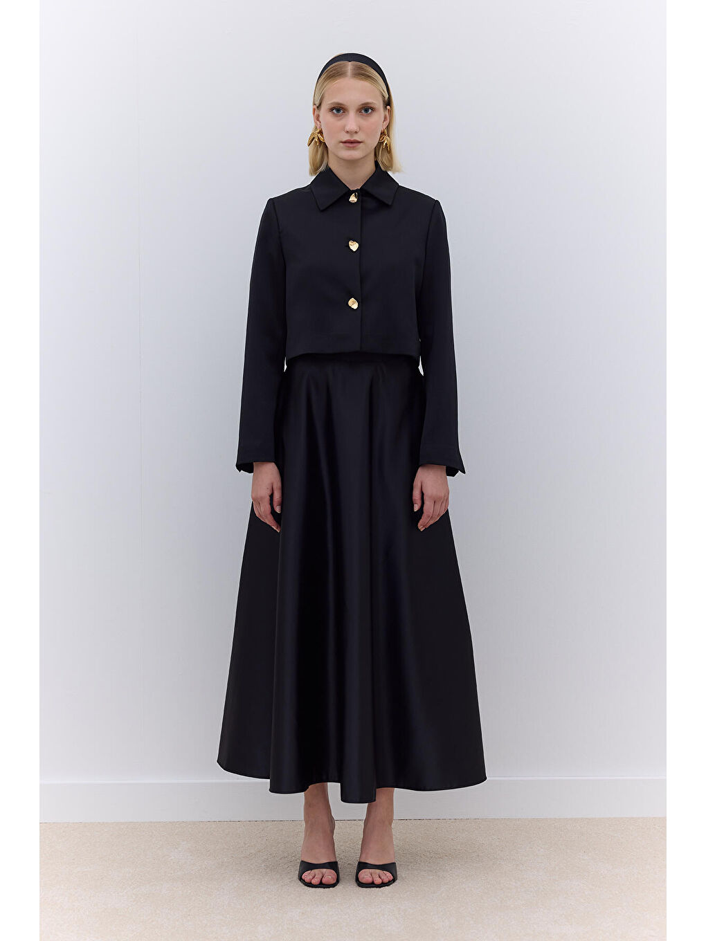 Saten Kısa Blazer Ceket Siyah