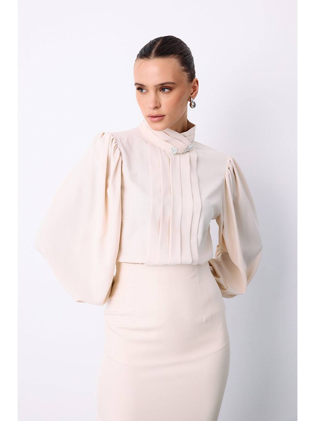 Nervür Detaylı Bluz - Bej-4