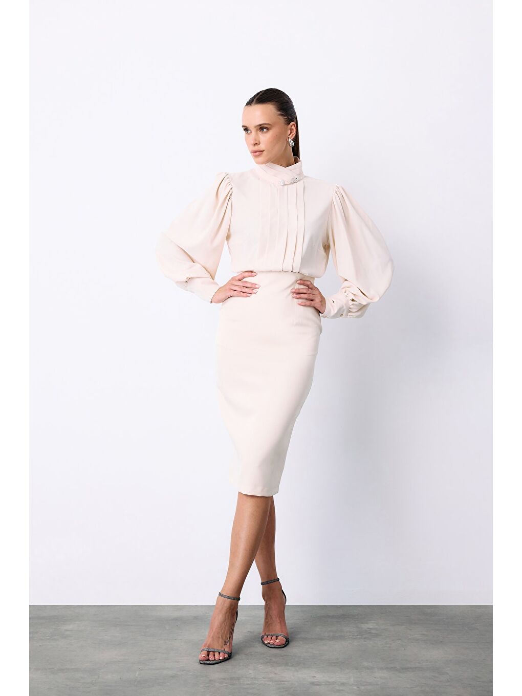 Nervür Detaylı Bluz - Bej-5