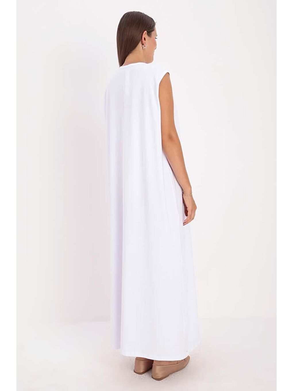 Beyaz-Büyük Beden Pamuklu Bisiklet Yaka Kolsuz Elastanlı İçlik Elbise-1