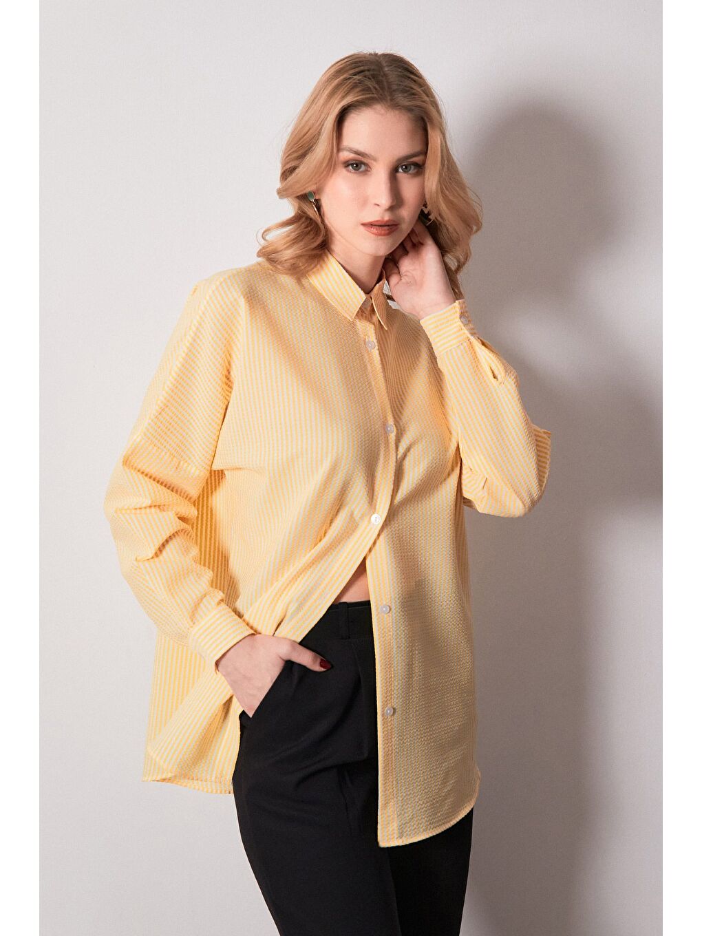 Sarı Çizgili Oversize Gömlek