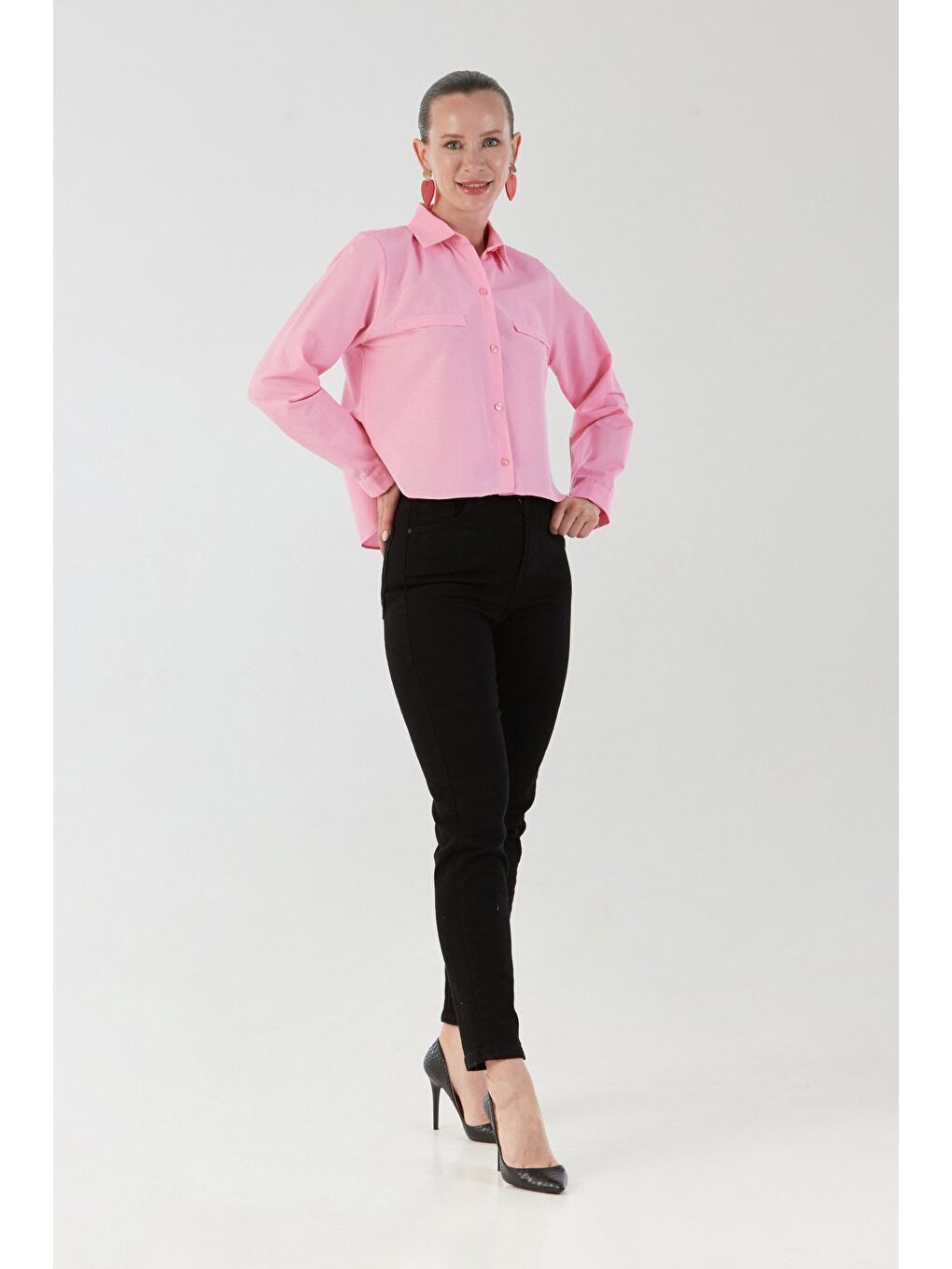 Pembe Basic Cep Detaylı Arkası Uzun Gömlek-1