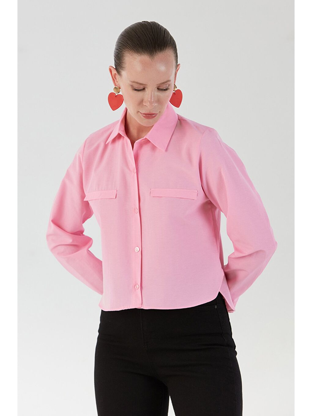 Pembe Basic Cep Detaylı Arkası Uzun Gömlek-2