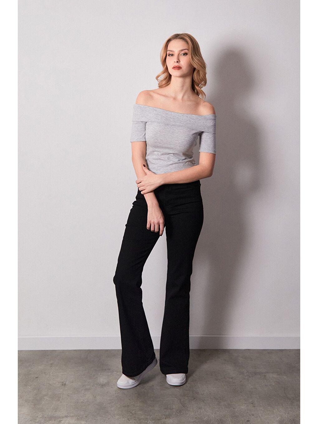 Gri Basic Madonna Yaka Bluz-1