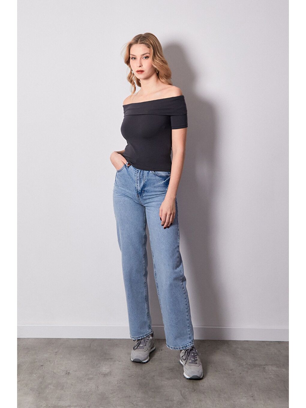 Gri Basic Madonna Yaka Bluz-1