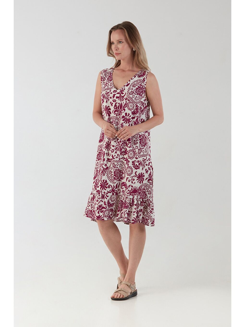 Bordo Şal Desenli V Yaka Pileli Salaş Elbise-2