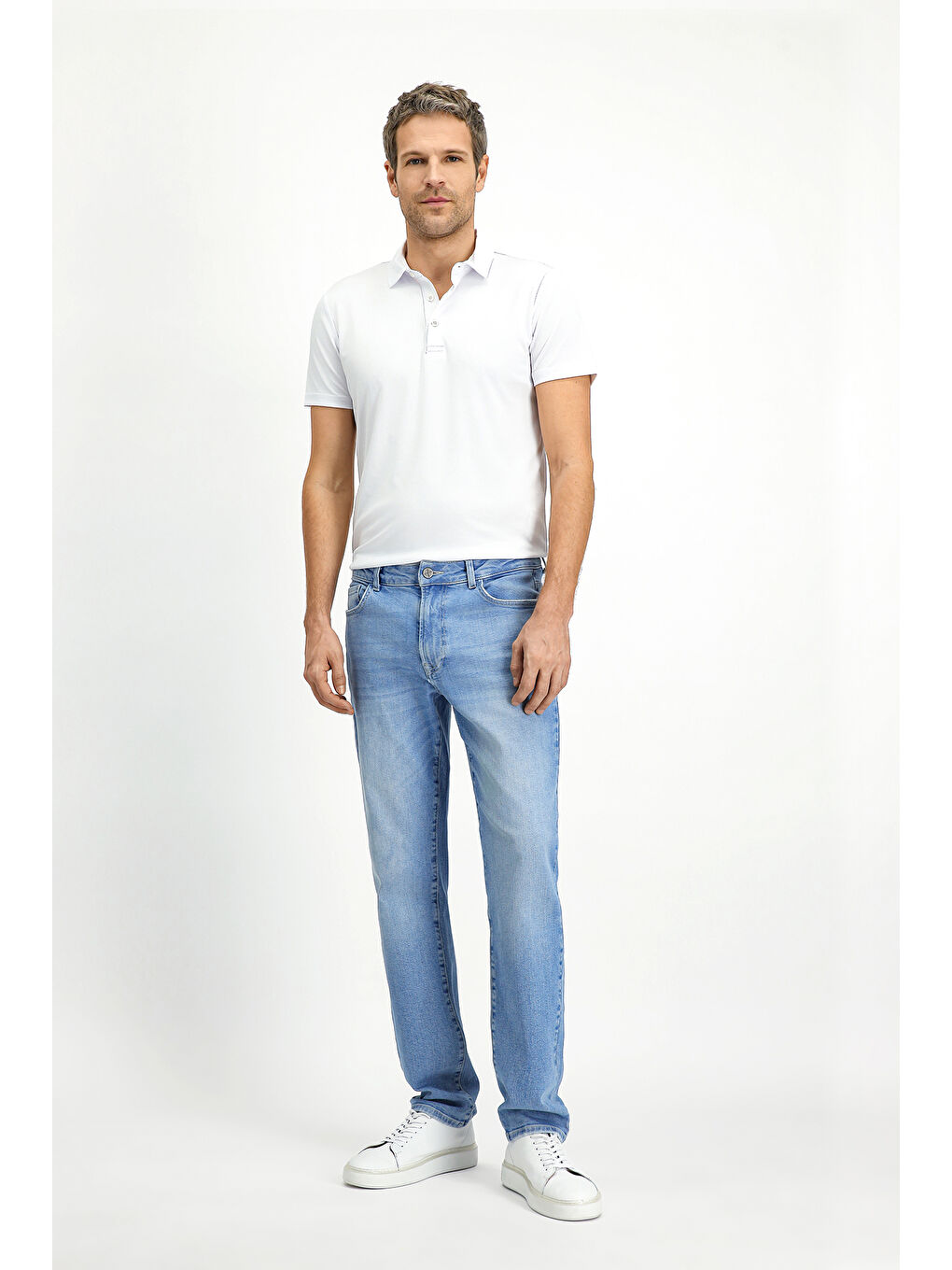 Beyaz Slim Fit Dar Kesim Pamuklu Polo Yaka Tişört-1