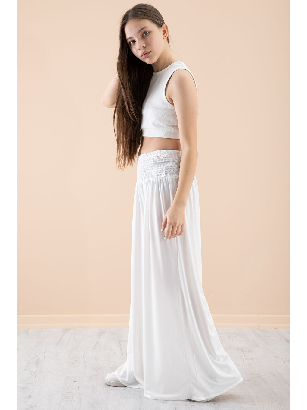 Beyaz Fitilli Croplu Kız Çocuk Geniş Kesim Pantolonlu Takım 20381-1