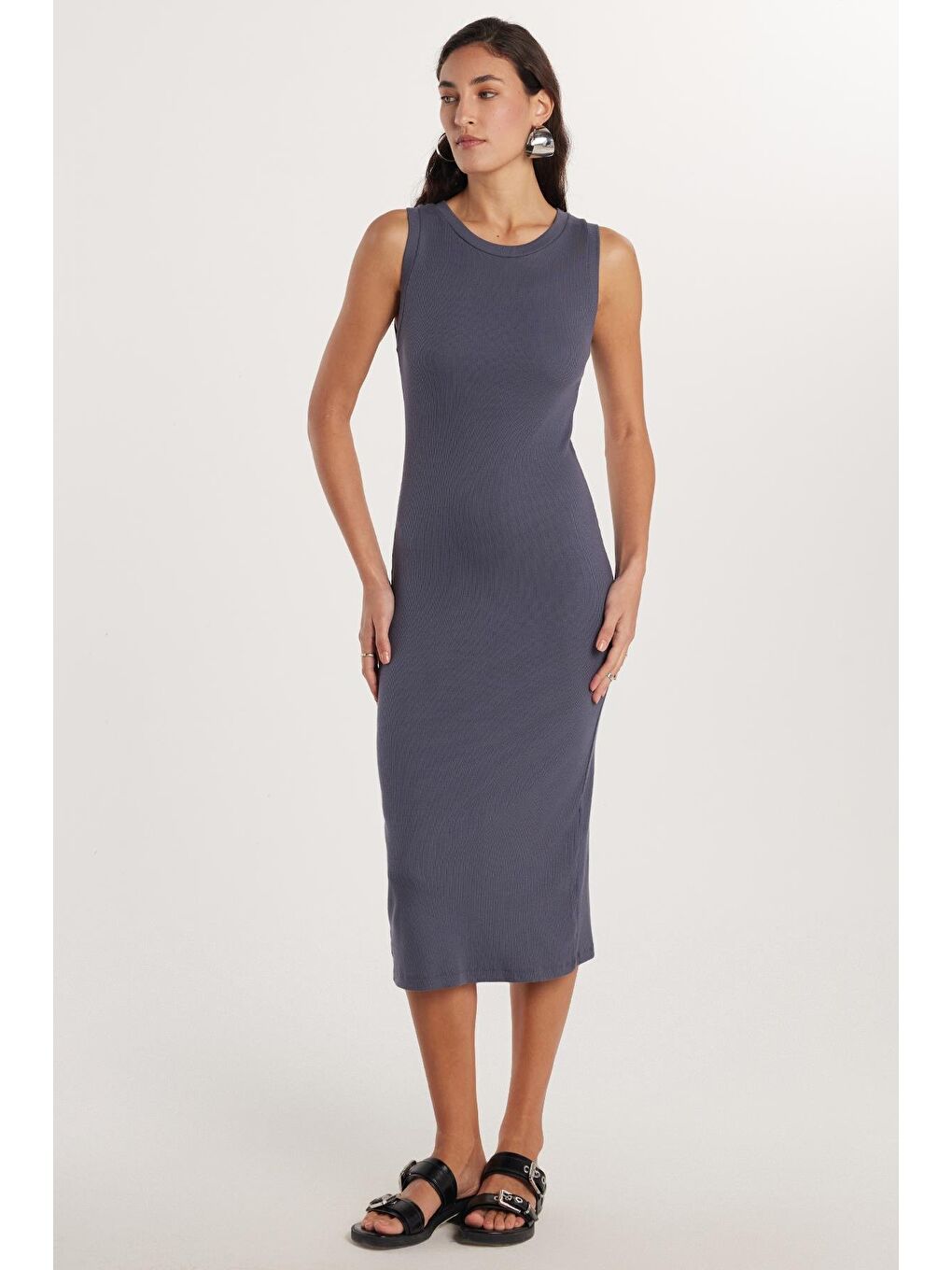 Kadın Slim Fit Dar Kesim Modal Bisiklet Yaka Sıfır Kol Maxi Antrasit Elbise
