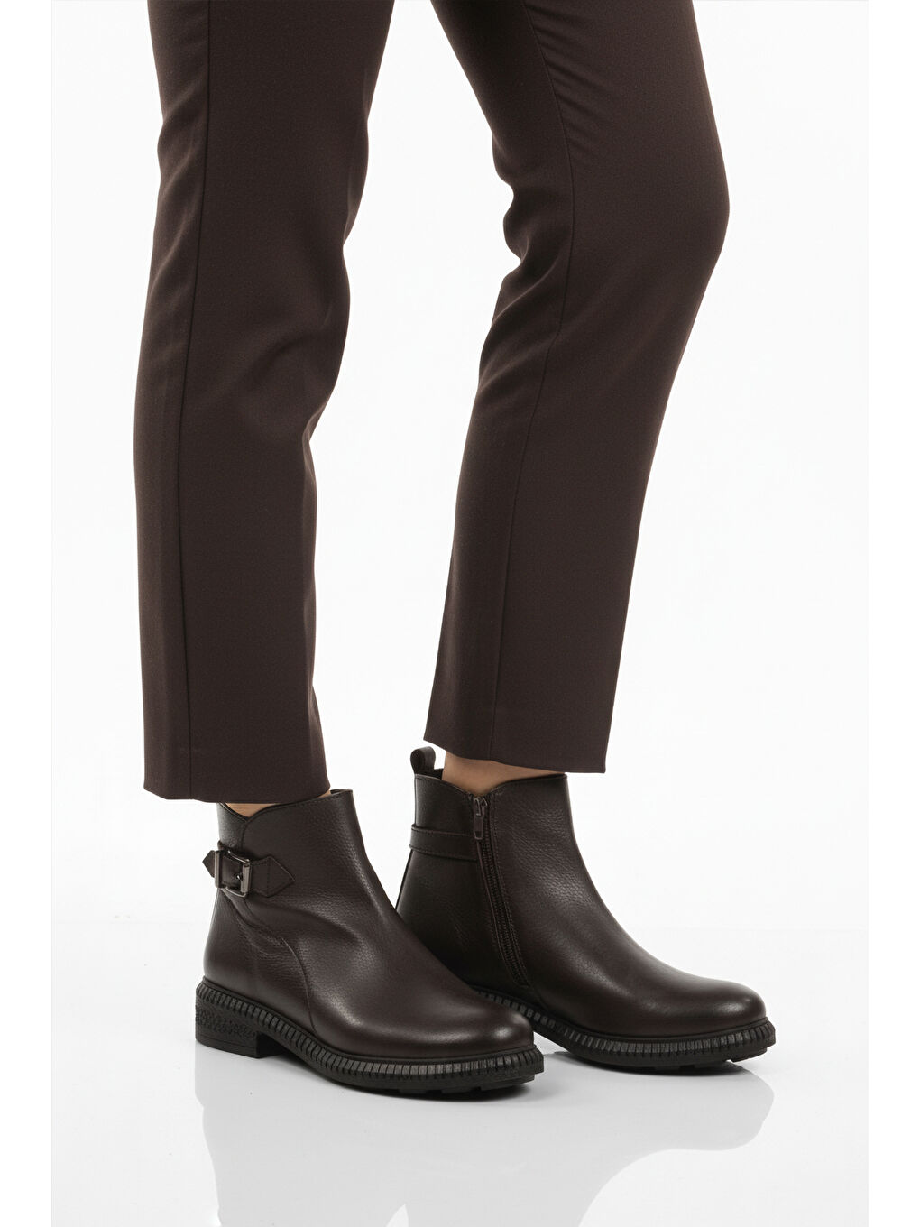 Kahverengi Kahve Hakiki Deri İçi Polarlı Kaymaz Kadın Bot 20913-1 Z