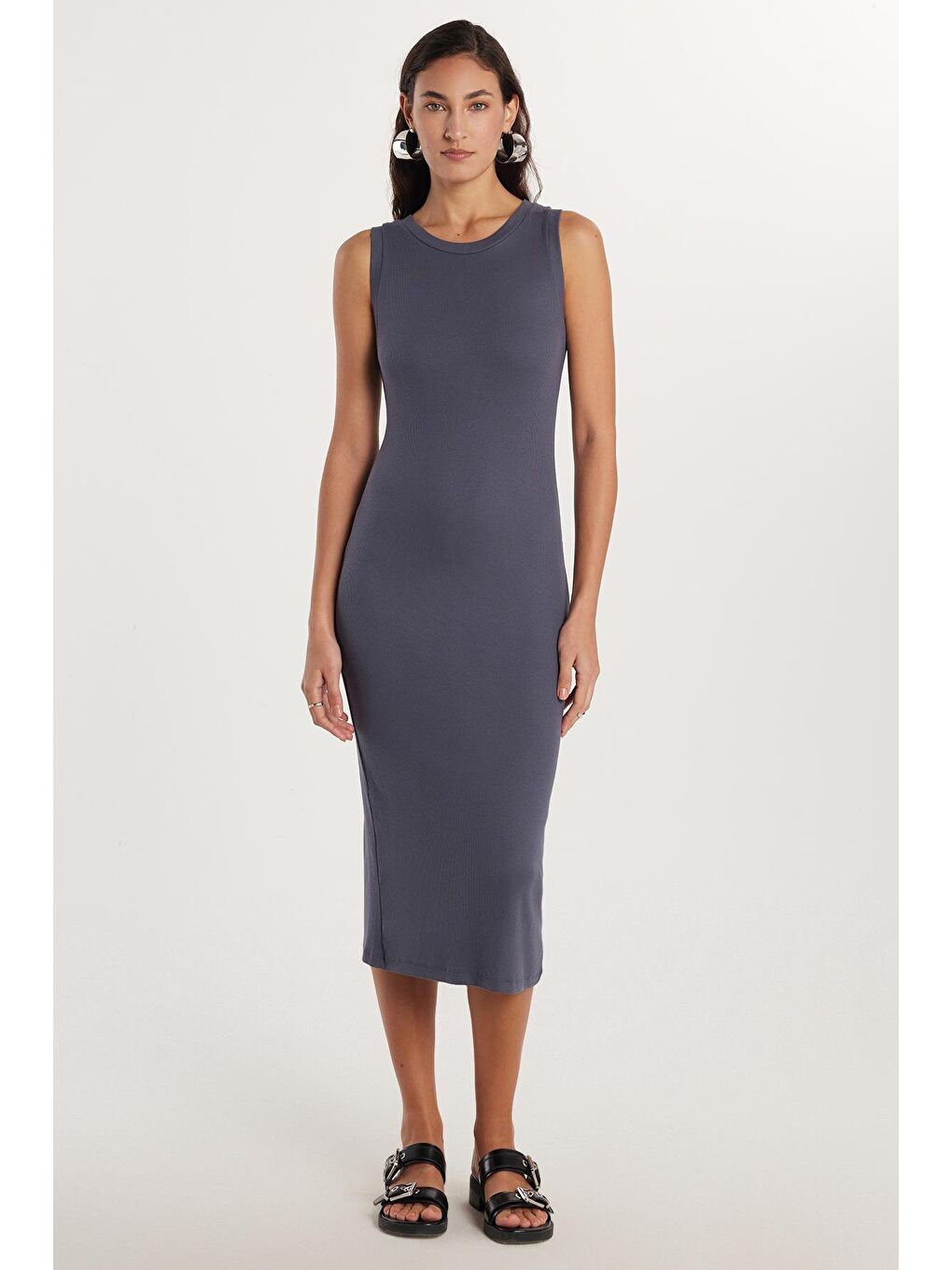 Kadın Slim Fit Dar Kesim Modal Bisiklet Yaka Sıfır Kol Maxi Antrasit Elbise-3