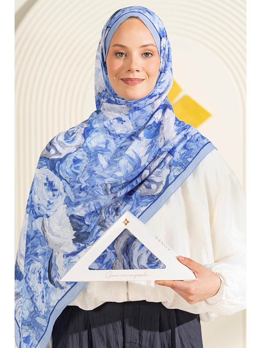 İndigo Desenli Kırışık Dokulu Soft Şal Olla-3