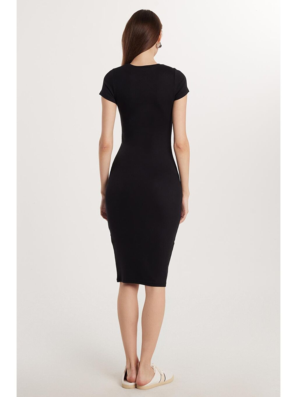 Kadın Standart Fit Bisiklet Yaka Kısa Kollu Modal Kumaş Midi Boy Siyah Elbise-3