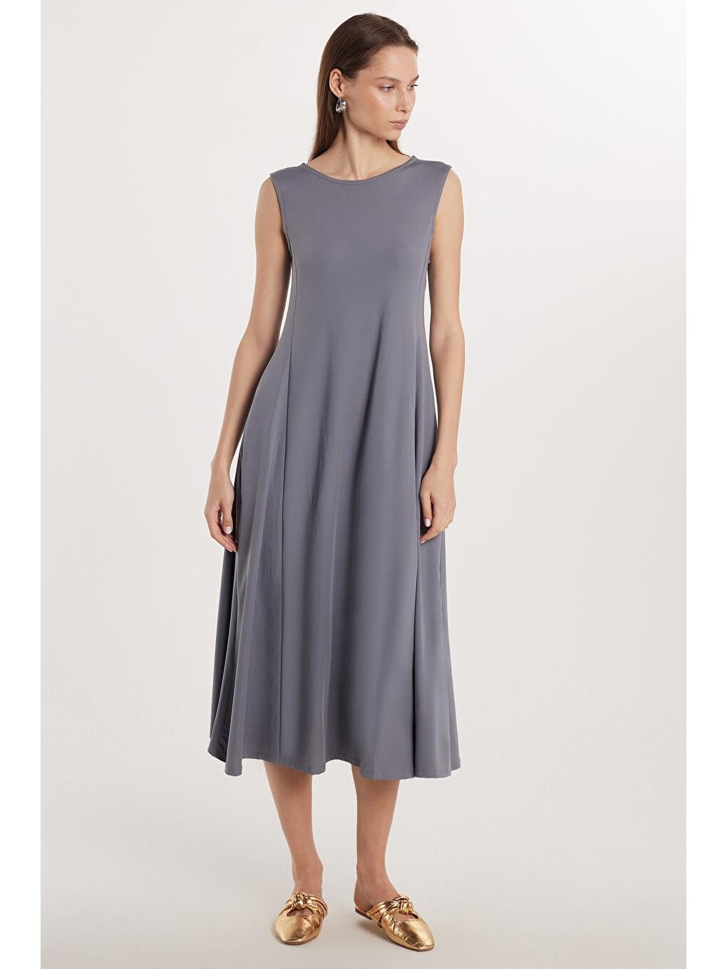 Kadın Regular Fit Asklılı Yan Cepli Bisiklet Yaka Uzun Antrasit Elbise-3