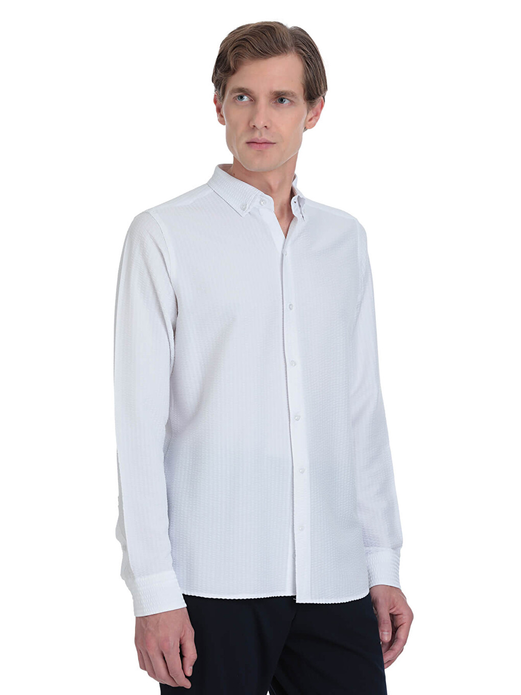 Beyaz Comfort Fit Düğmeli Yaka Uzun Kollu Casual Gömlek