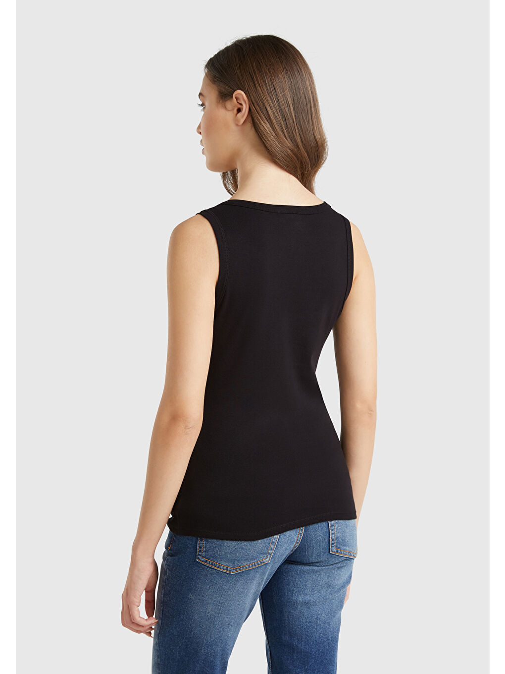 Kadın Siyah %100 Pamuk Ucu Logo İşlemeli Slim Fit Yuvarlak Yaka Atlet-1