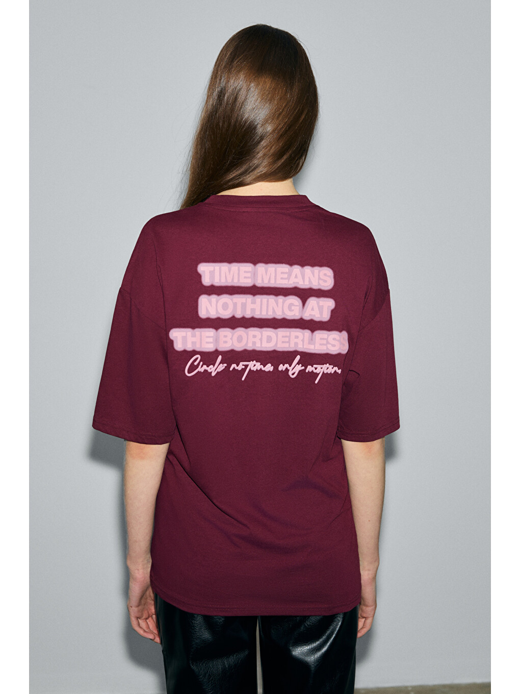 Kıvato Kadın %100 Pamuk Yumuşak Kumaşlı Baskı Detaylı Bordo T-shirt-4