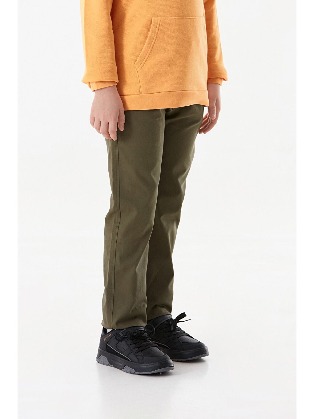 Haki Beli Bağlamalı Gabardin Erkek Çocuk Pantolon-3