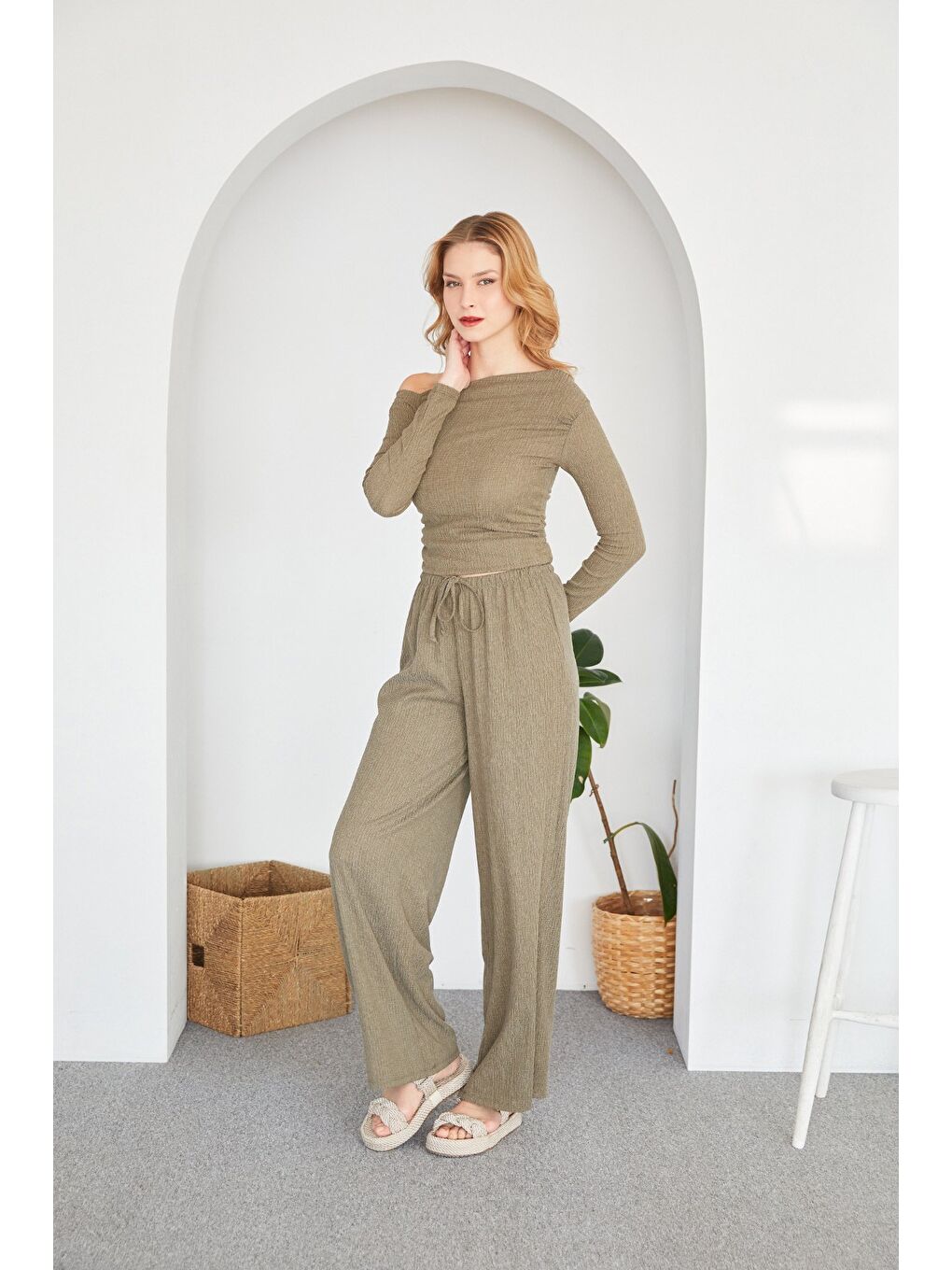 Haki Beli Lastikli Bürümcük Kumaş Palazzo  Pantolon