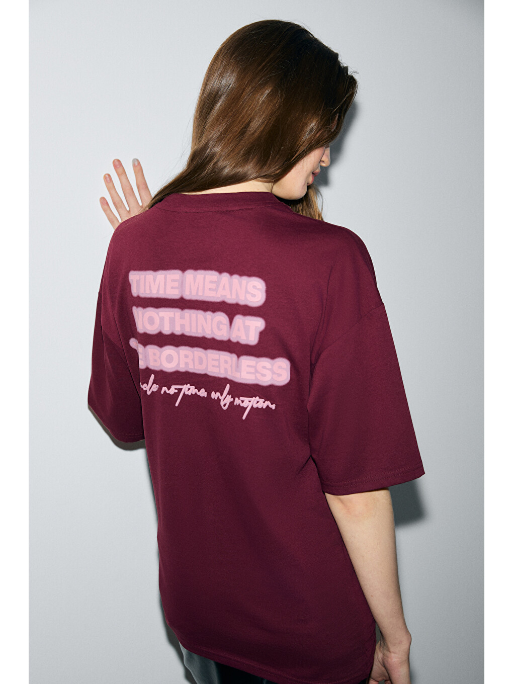 Kıvato Kadın %100 Pamuk Yumuşak Kumaşlı Baskı Detaylı Bordo T-shirt-5