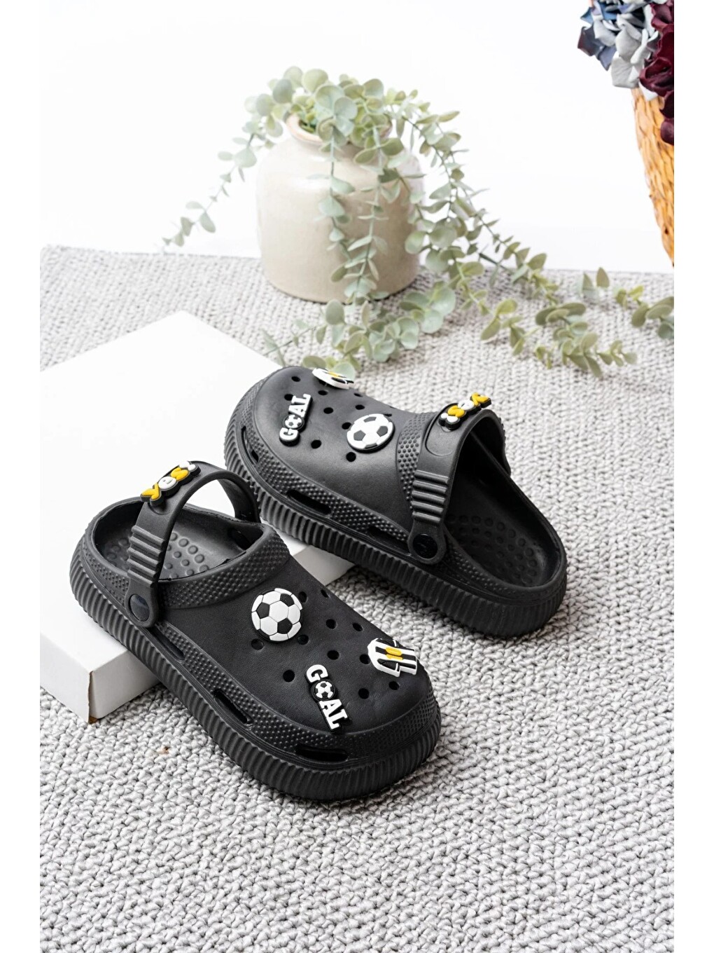 Siyah Unisex Çocuk Figürlü Sticker Sandalet-terlik-2